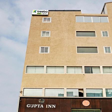 Treebo Trend Gupta Inn Варанаси Екстериор снимка
